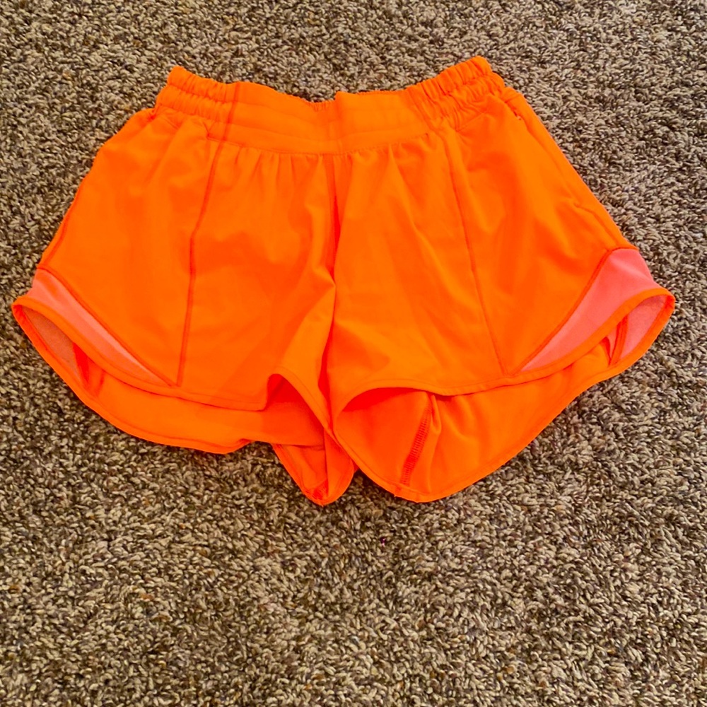 bright orange lulu shorts (TALL)